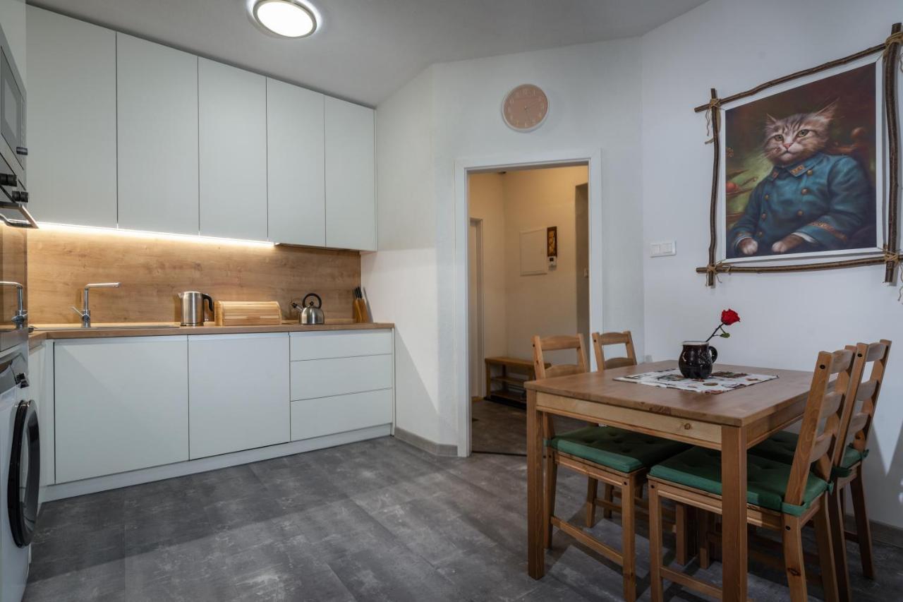 Apartman Lm Liptovský Mikuláš Eksteriør bilde